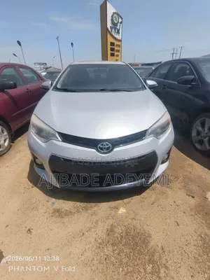 Toyota Corolla S 4dr Sedan (1.8L 4cyl CVT) 2014 Silver