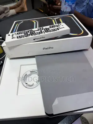 Apple iPad Pro 13 (2024) 256 GB Gray