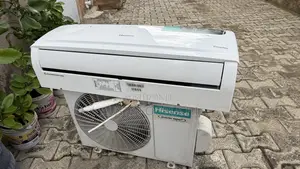 Neatly Used Hisense 1.5hp Inverter Ac