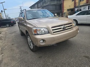 Toyota Highlander 2003 Gold