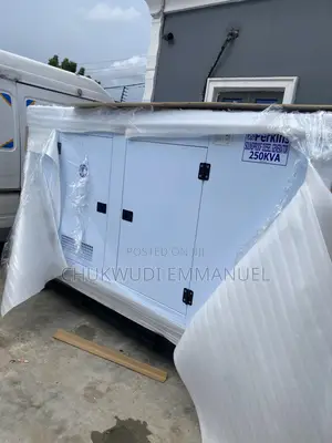 Heavy-Duty 250kva Perkins Silent Diesel Generator