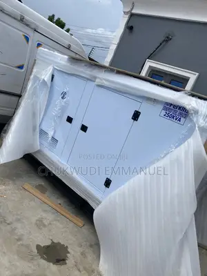 Perkins 250kva Soundproof Generator for Industrial Use