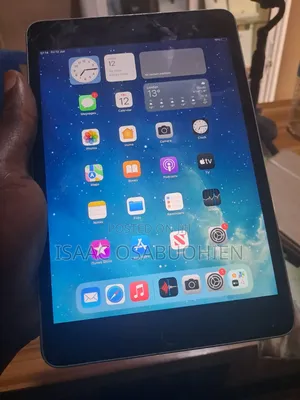 Apple iPad mini 4 128 GB Black