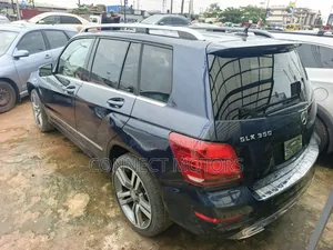 Mercedes-Benz GLK-Class Base GLK 350 4dr AWD 4MATIC (3.5L 6cyl 7A) 2015