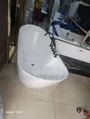 Special Bathtub With Black Mixer Tap