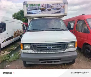 Ford E350 2007 White
