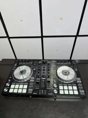 DDJ Sr2 Controller