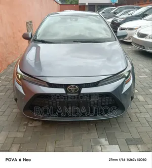 Toyota Corolla LE 2020 Blue