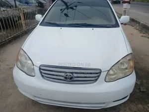 Toyota Corolla Sedan 2004 White