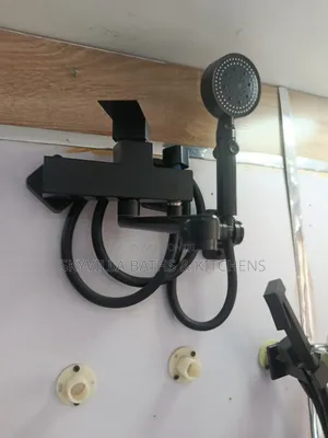Modern Matte Black Wall-Mounted Tub Shower Faucet Set Mo
