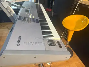 Yamaha Motif Es8