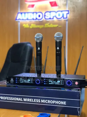 Accurd Xpro-9800 Professional Dual Handheld Digital Wireless Microphon