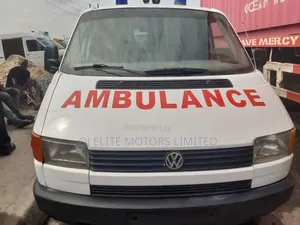 Volkswagen Transporter 2004 White