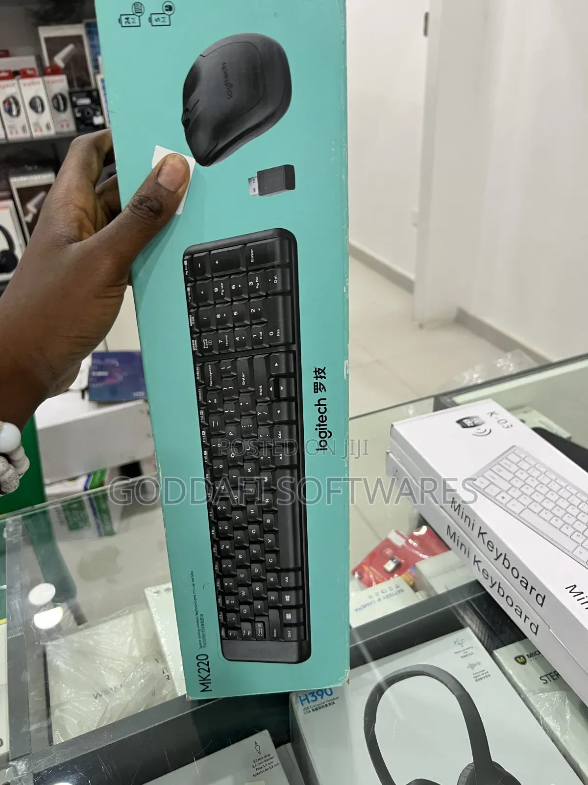 Logitech Mk220 Wireless Keyboard Mouse Combo
