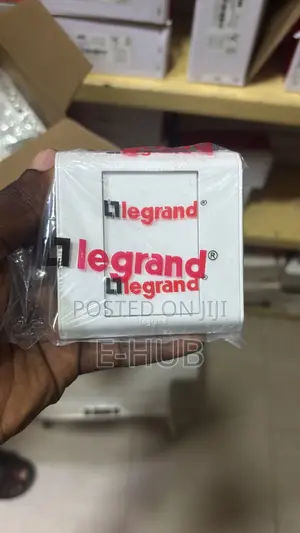 Cover Box 3/3 Legrand