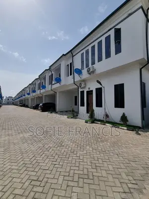 4bdrm Duplex in Vgc for rent