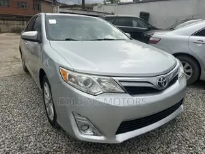 Toyota Camry 2014 Silver