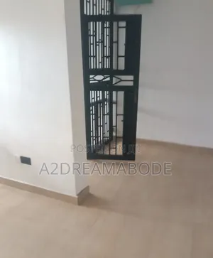 4bdrm Duplex in Off Allen for rent