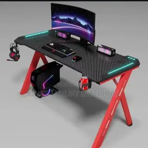 Classic Imported Gaming Table