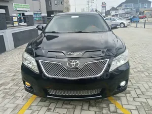 Toyota Camry SE V6 4dr Sedan (3.5L 6cyl 6AM) 2009 Maroon