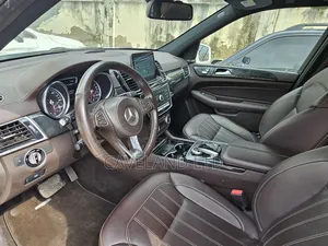 Mercedes-Benz GLS-Class 2017 Brown