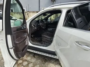 Mercedes-Benz GLS-Class 2017 Brown
