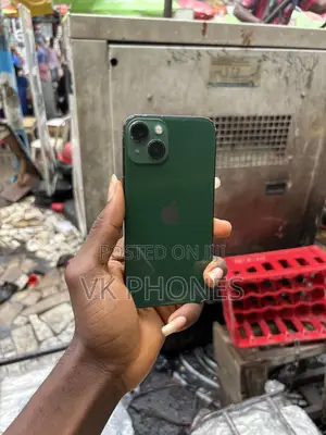 Apple iPhone 13 128 GB Green