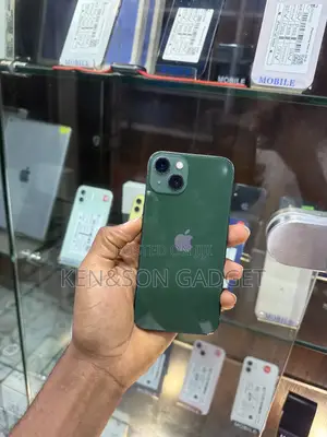Apple iPhone 13 128 GB Green