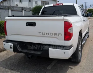 Toyota Tundra 2016 White