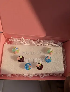 Handmade Jewelry- Flower Studs