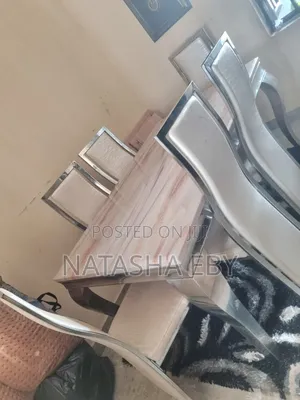 Marble Dinning Table With 6 Seater Chair.