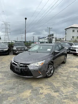 Toyota Camry SE 4dr Sedan (2.5L 4cyl 6A) 2015 Gray