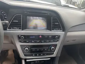 Hyundai Sonata SE 4dr Sedan (2.4L 4cyl 6A) 2015 Gray
