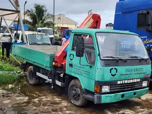 Super Clean Foreign Used Mitsubishi Canter Truck With 4 Tons Hiab
