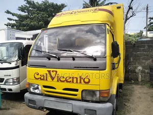 Nissan Capstar Container Body