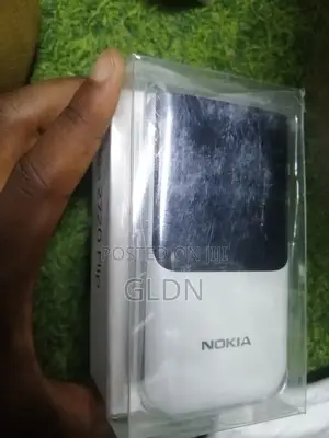 New Nokia 2720 Flip 512 GB Silver