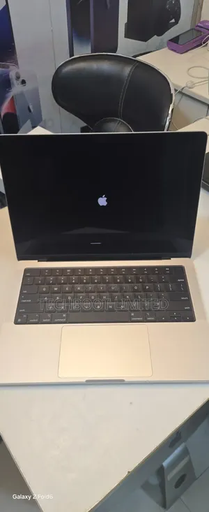 Laptop Apple MacBook Pro 2021 M1 16GB SSD 512GB