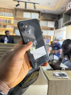 Apple iPhone 11 64 GB Black