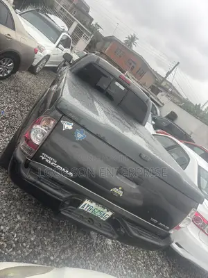 Toyota Tacoma Double Cab V6 Automatic 2010 Gray