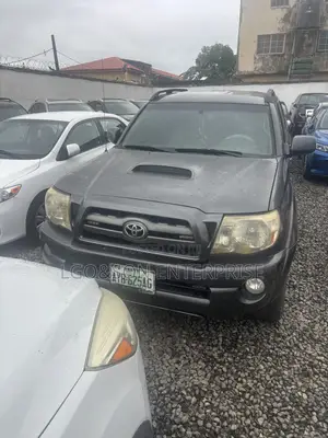 Toyota Tacoma Double Cab V6 Automatic 2010 Gray