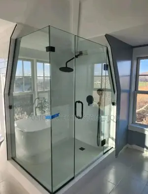 Toilet / Bathroom Glass Cubicle