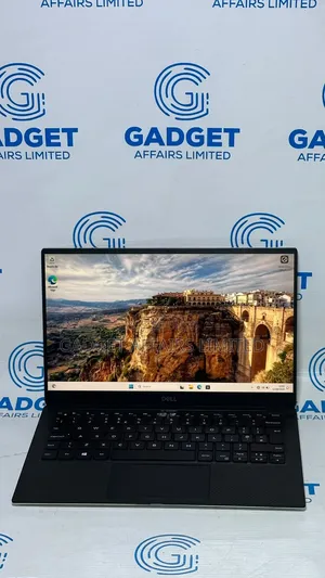 Laptop Dell XPS 15 9570 16GB Intel Core i7 SSD 1T