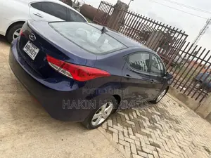 Hyundai Elantra SE 4dr Sedan (1.8L 4cyl 6A) 2014 Blue