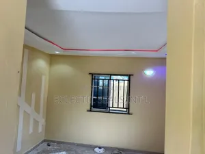Mini Flat in Eclectic Seals, Sabon Lugbe for rent