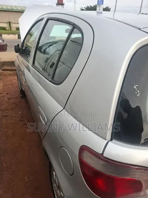Toyota Yaris 2003 Silver