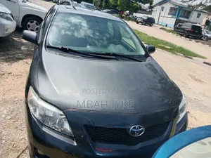 Toyota Corolla LE 4dr Sedan (1.8L 4cyl 4A) 2010 Gray