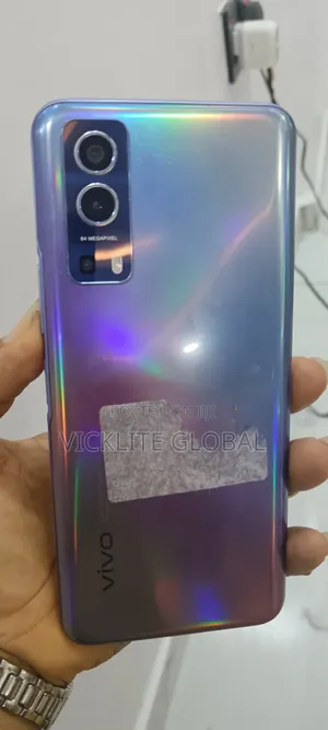 Vivo Y75 128 GB Purple