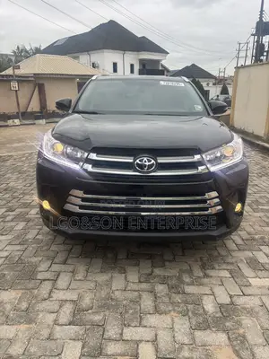 Toyota Highlander XLE V6 4x4 (3.5L 6cyl 6A) 2016 Black