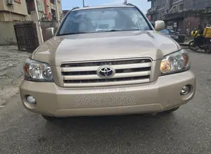 Toyota Highlander 2003 Gold