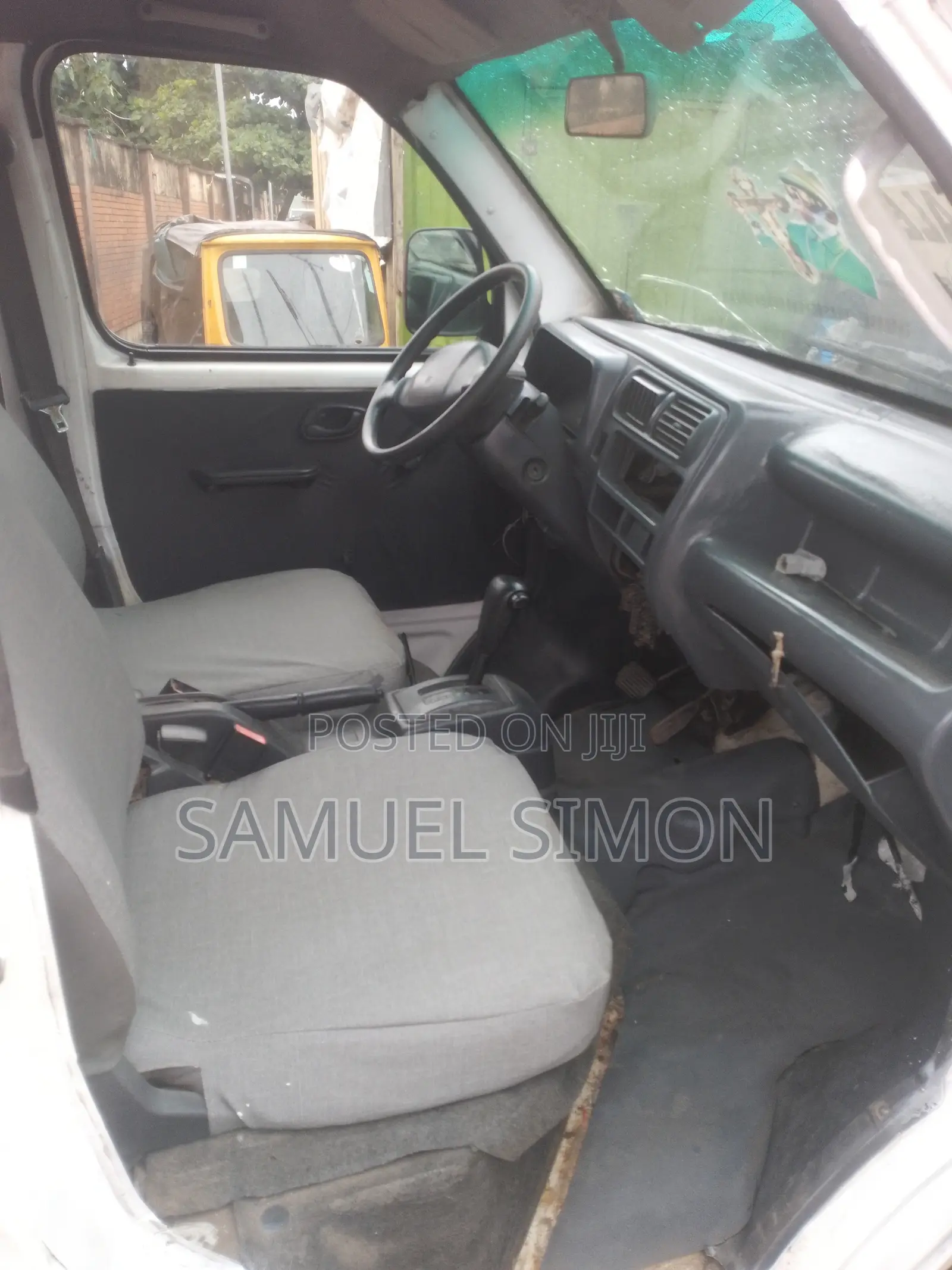 Suzuki Every 2012 White